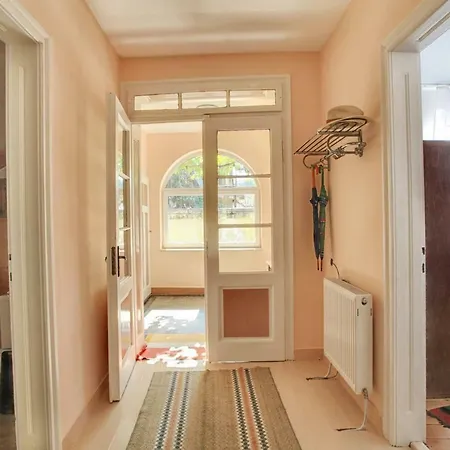Holiday home Retro & Friendly Old Town House With A Garden *