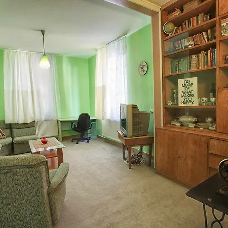 Retro & Friendly Old Town House With A Garden Holiday home *