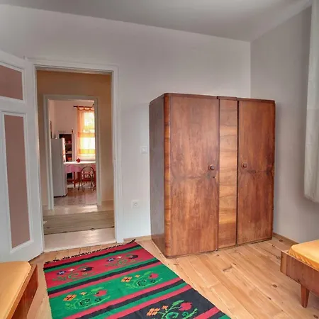 Retro & Friendly Old Town House With A Garden Holiday home